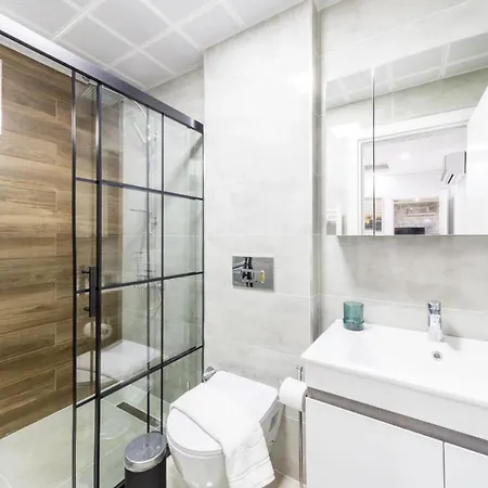 Apartman Modern And Cozy With Central Location And Balcony In Muratpasa, Antalya