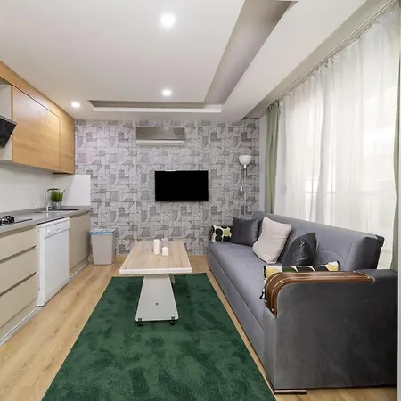 Modern And Cozy With Central Location And Balcony In Muratpasa, Antalya