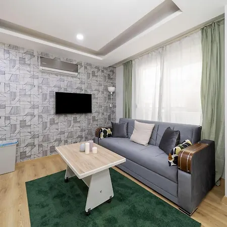 Apartment Modern And Cozy With Central Location And Balcony In Muratpasa, Antalya
