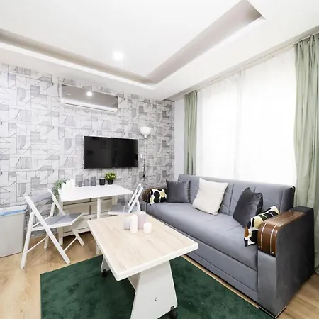 Apartment Modern And Cozy With Central Location And Balcony In Muratpasa, Antalya